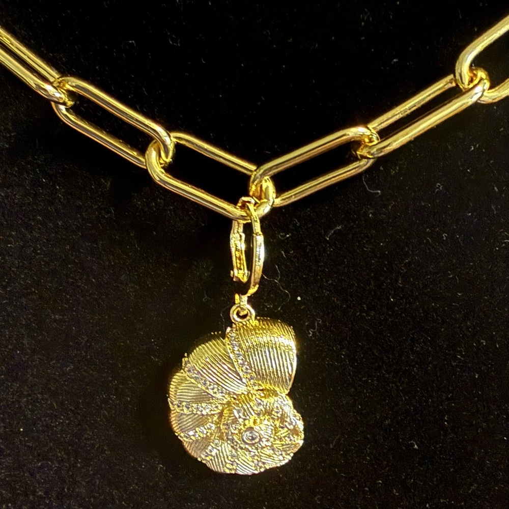 Gemelli Shell Huggie Charm on an Elegant Gold tone Necklace - Picture 2 of 3